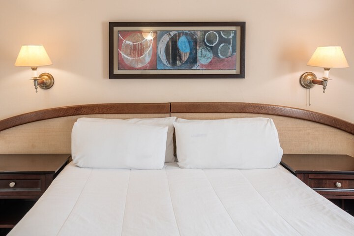 Room 4 of 71