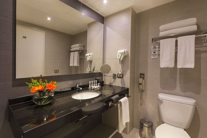 Clean Restrooms