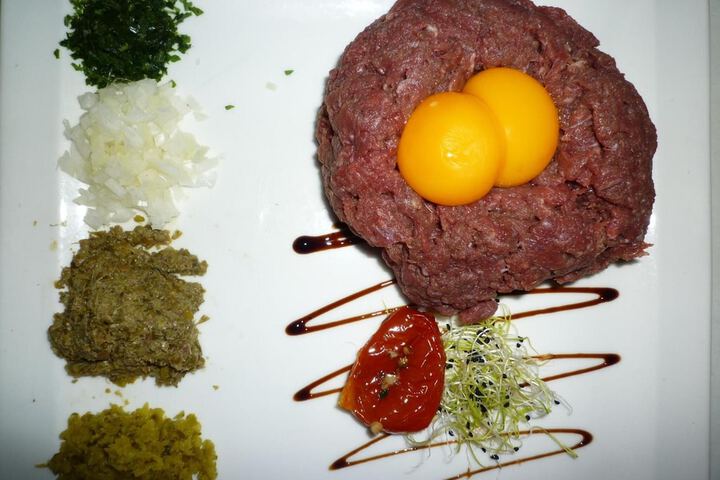 Dining 34 of 45