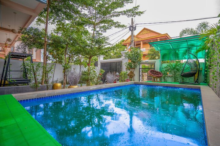 Pool 30 of 63