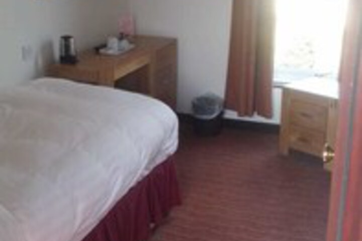 Room 40 of 85