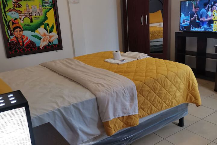 Room 19 of 202