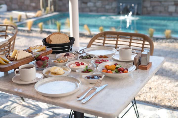 Breakfast/Coffee Service 62 of 73