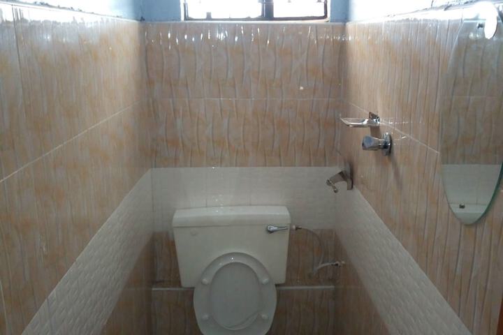 Room 10 of 15