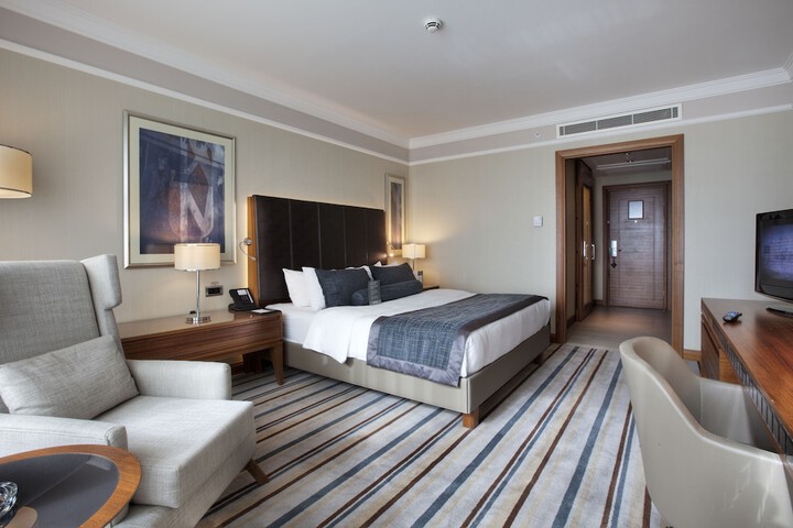 Room 8 of 75