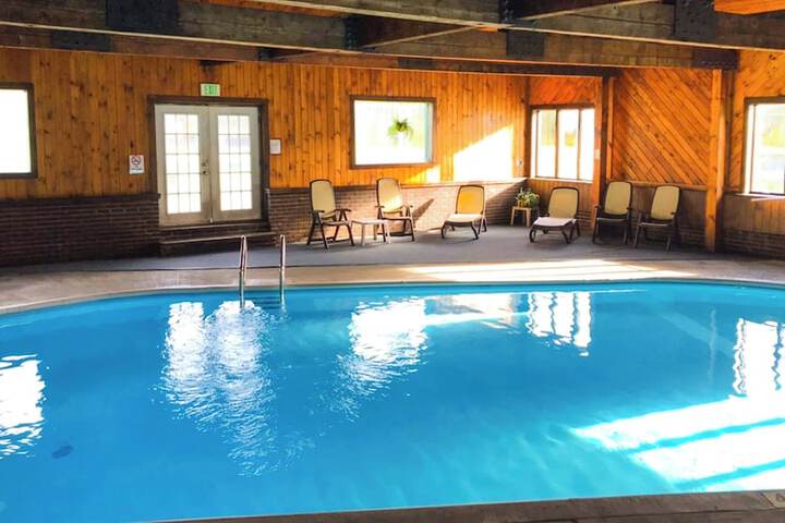 Pool 70 of 107
