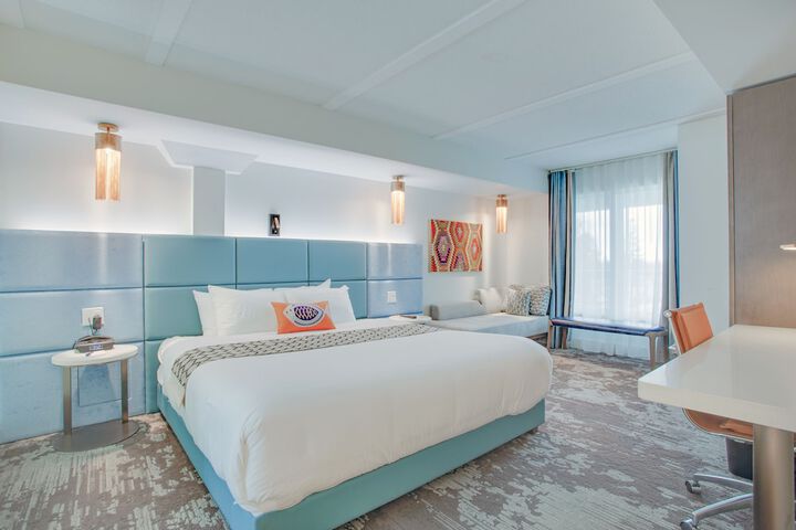 Room 14 of 73