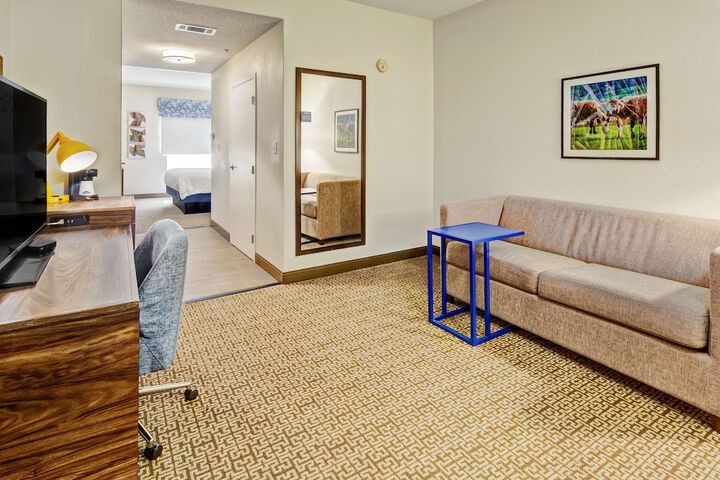 Room 13 of 29