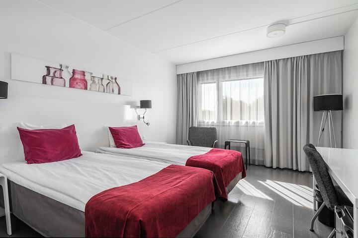 Room 17 of 43
