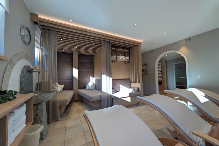 Spa 41 of 57