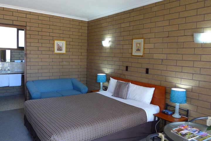 Room 15 of 41