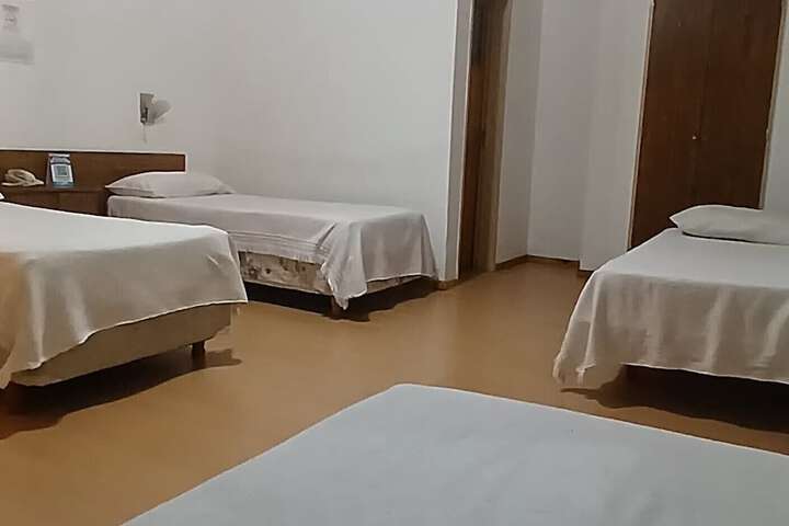 Room 8 of 13