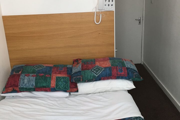 Room 39 of 80