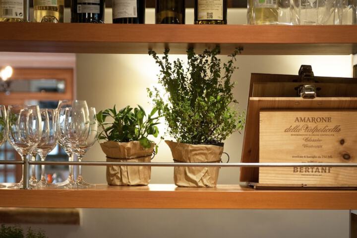 Dining Photos