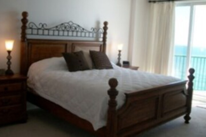 Room 10 of 17