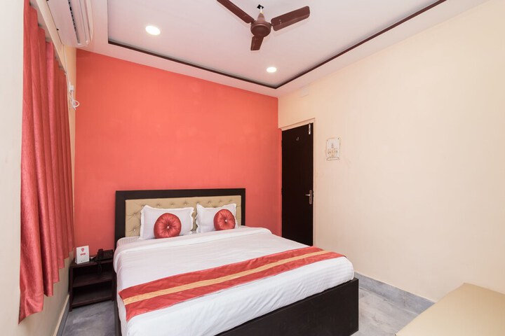 Room 17 of 22