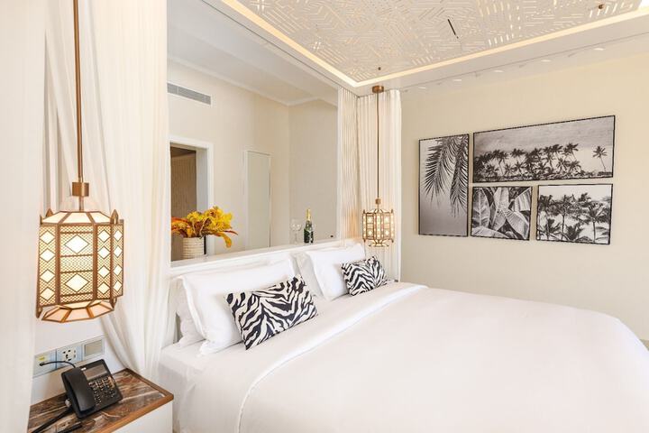 Room 2 of 41