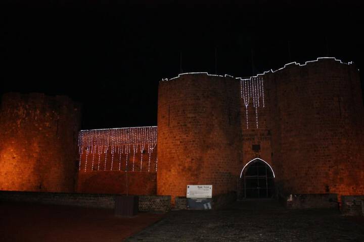 Hotel Entry