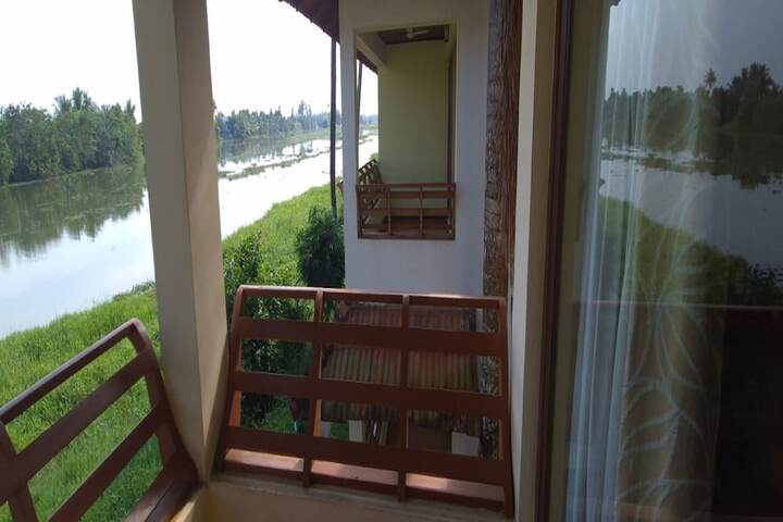 Room 6 of 23