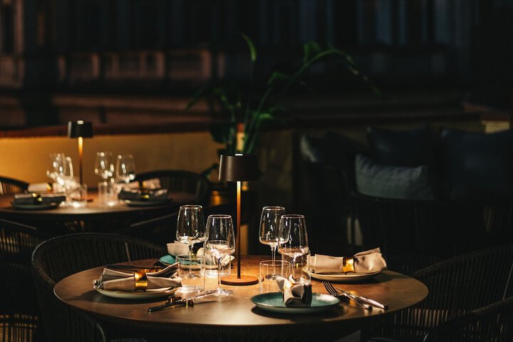 Dining 56 of 85