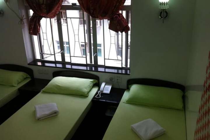 Room 5 of 48