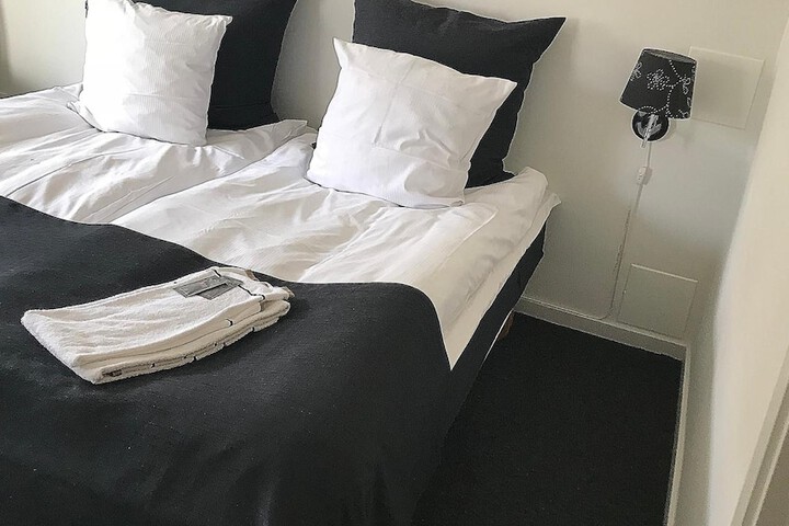 Room 10 of 57