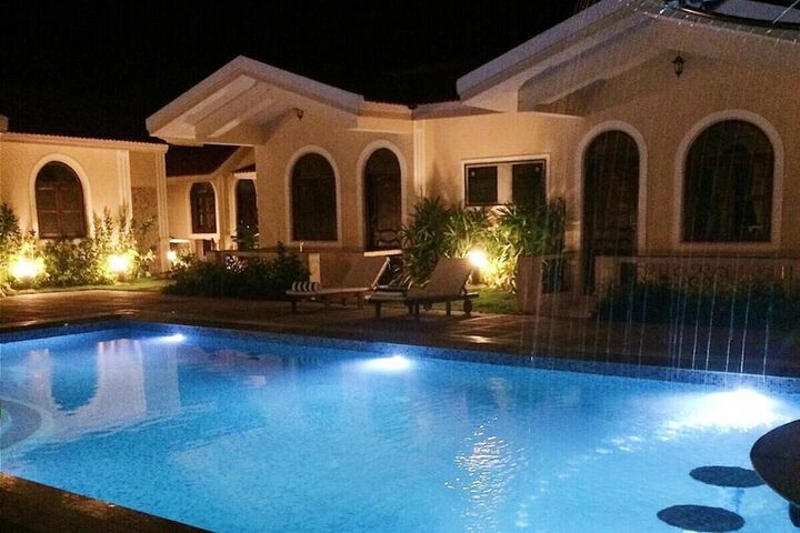 Pool 22 of 40
