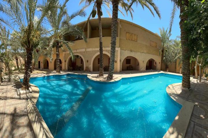 Nour El Waha Hotel