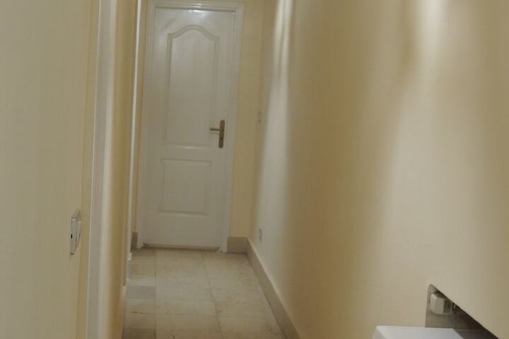 Room 26 of 34