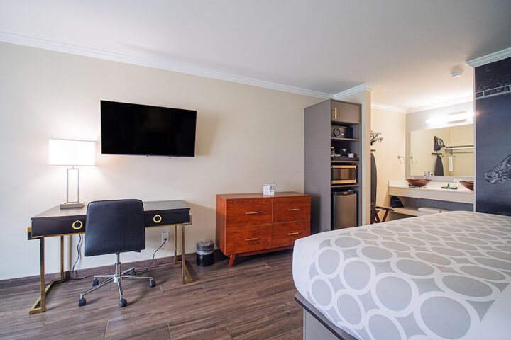 Room 12 of 49