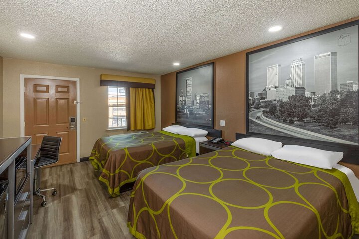 2 Double Beds (1 of 6)