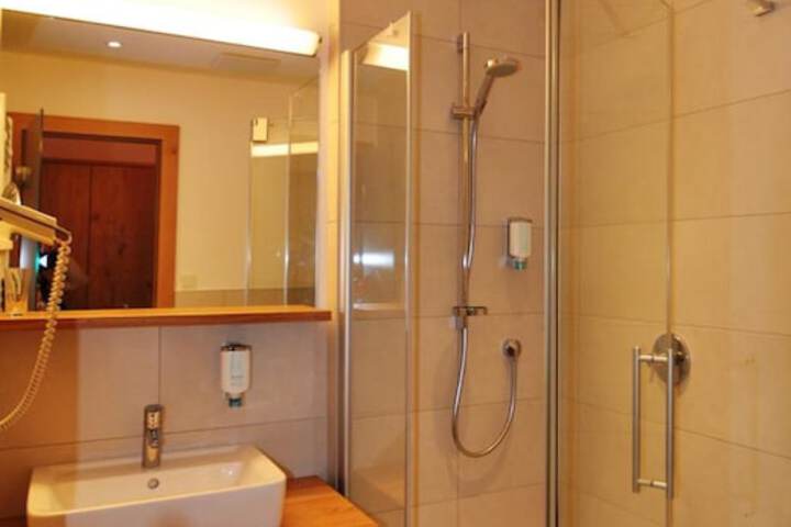 Room 15 of 45
