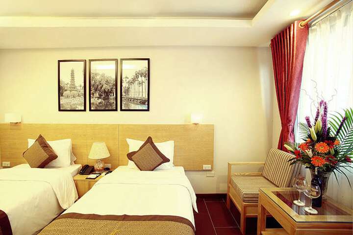 Room 7 of 112
