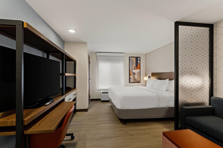 Room 7 of 31