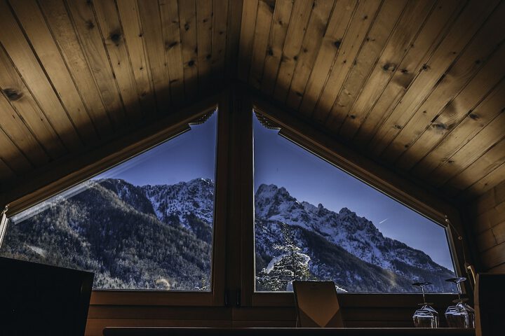 Room 27 of 58