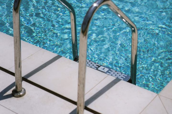 Pool 33 of 50