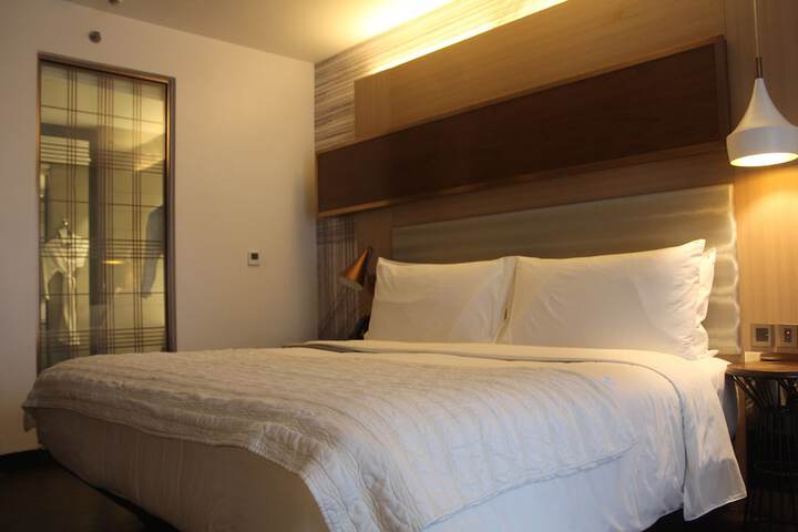 Room 5 of 59