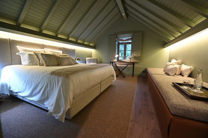 Room 17 of 92