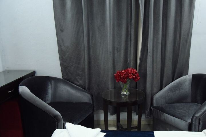 Hotel 87 of 117