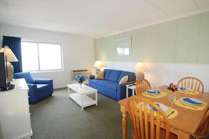 Room 21 of 156