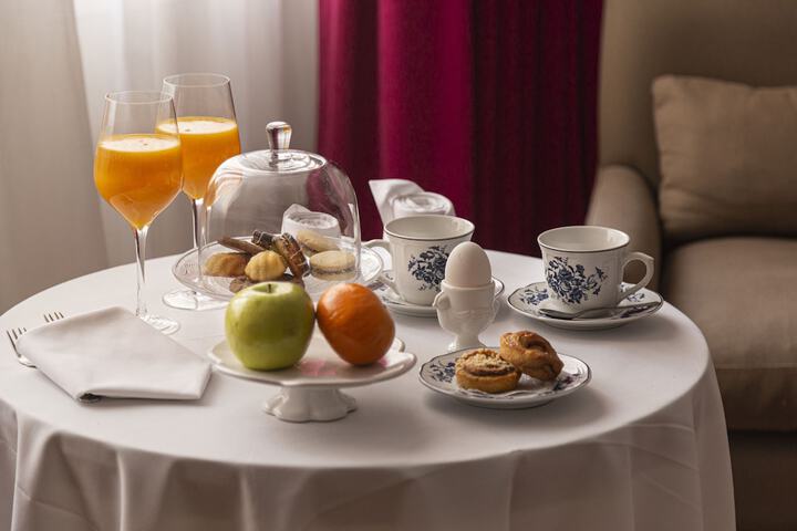 Breakfast/Coffee Service 65 of 81