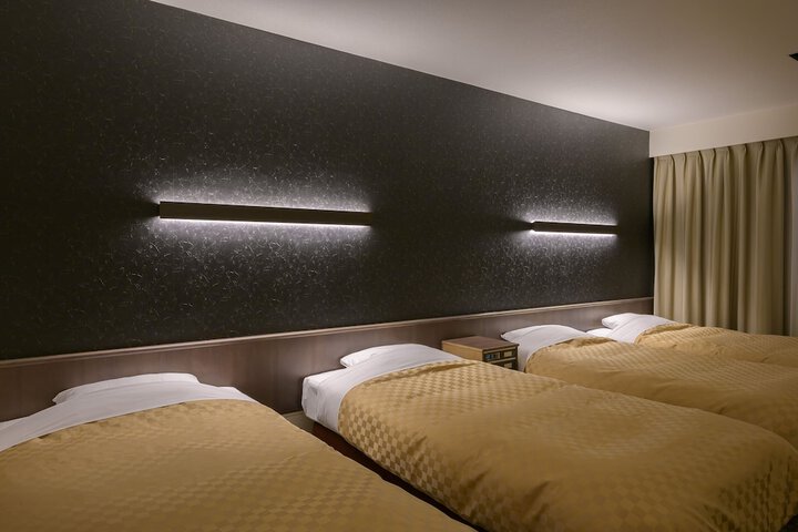 Room 10 of 51