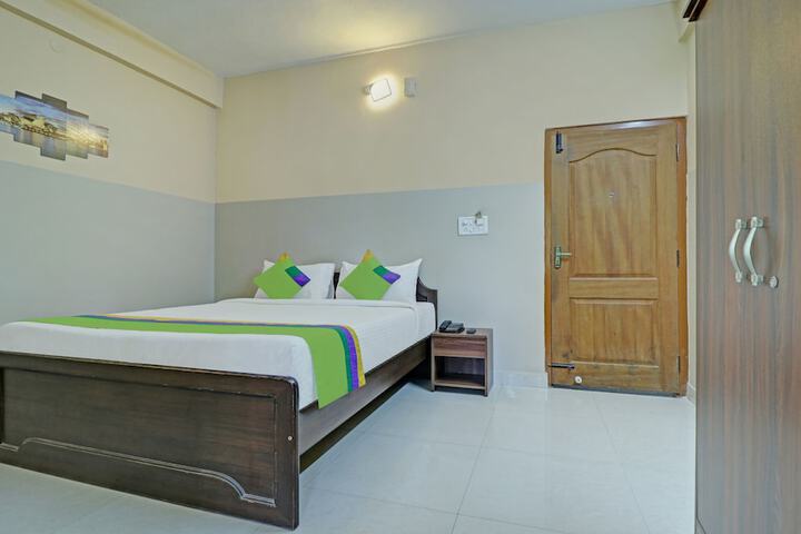 Room 32 of 44