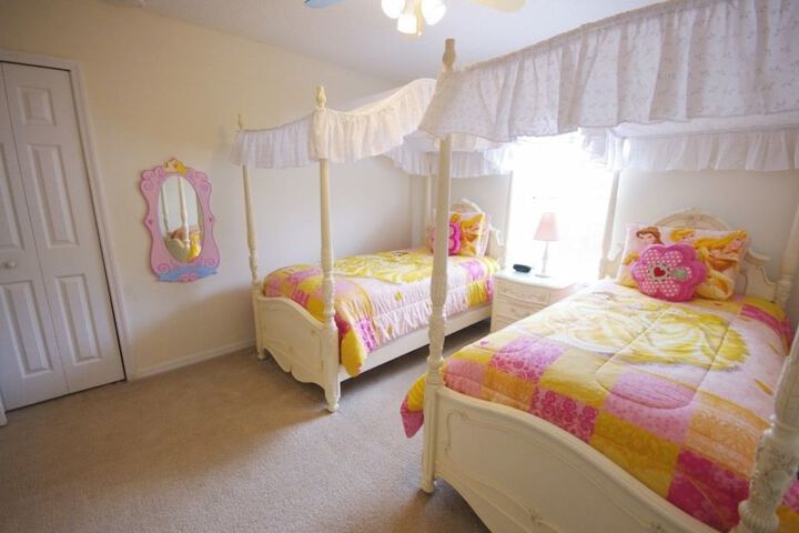 Room 13 of 44