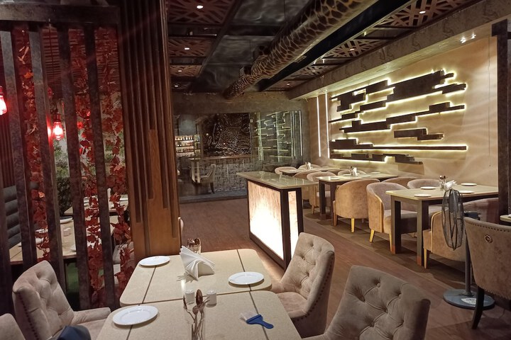 Dining 10 of 17