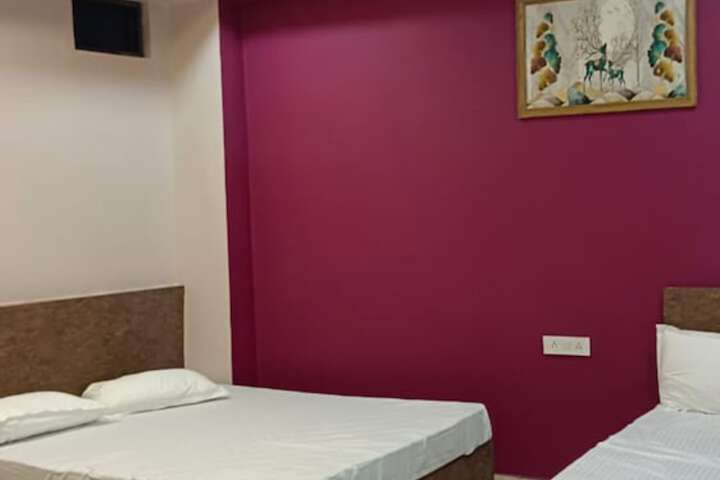 Room 21 of 28