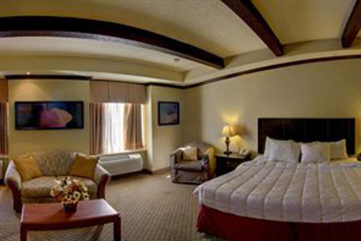 Room 6 of 16