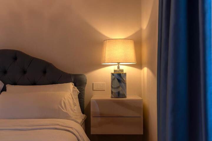 Room 2 of 56