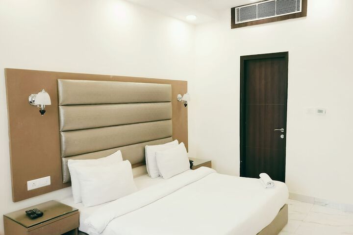 Room 21 of 98