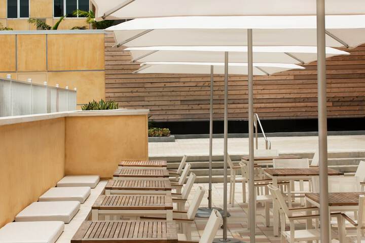 Sundeck